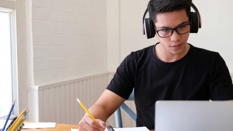 Como estudar no EAD? 5 estratégias para te ajudar