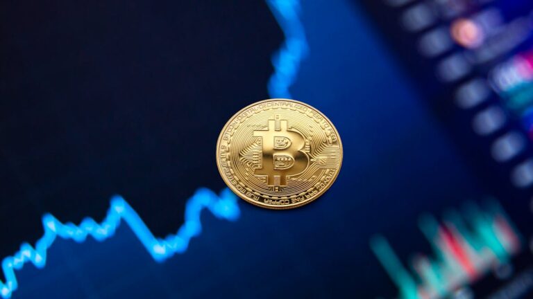 Adoção institucional do Bitcoin: uma análise de impacto