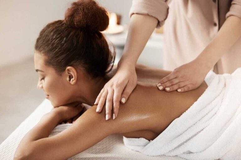 Por que a massagem tântrica tem conquistado cada vez mais público?