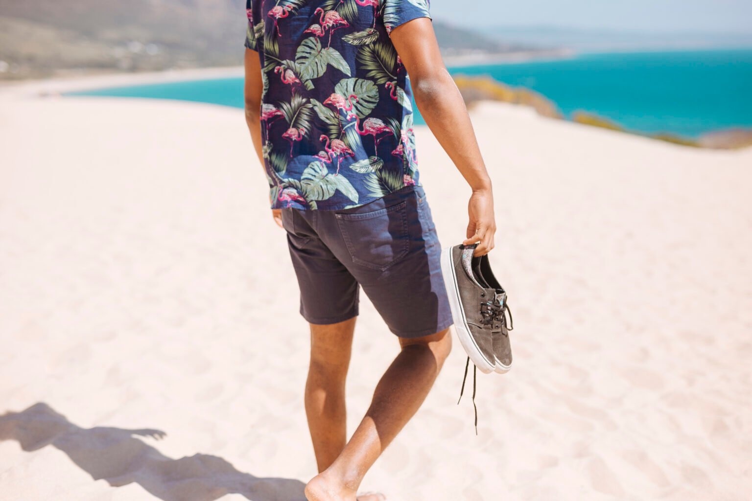 Como montar looks casuais masculinos para o verão