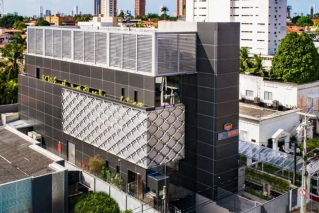 Data Center no Nordeste: O Papel Estratégico da HostDime na Transformação Digital da Região