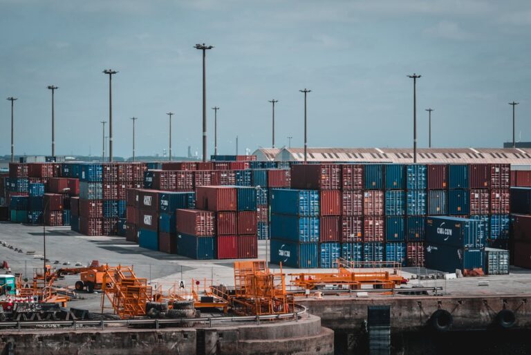 Como plataformas digitais estão revolucionando a vida dos fornecedores no mercado brasileiro