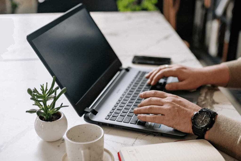 Locação de Laptop e Aluguel de Notebook: Uma Solução Prática para Empresas e Indivíduos