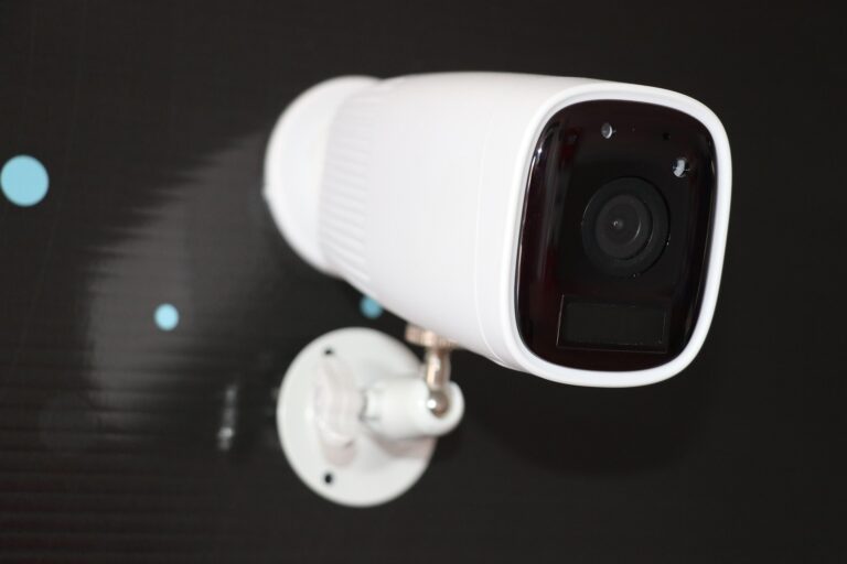 Segurança residencial inteligente: como escolher e instalar alarmes Wi-Fi sem erro