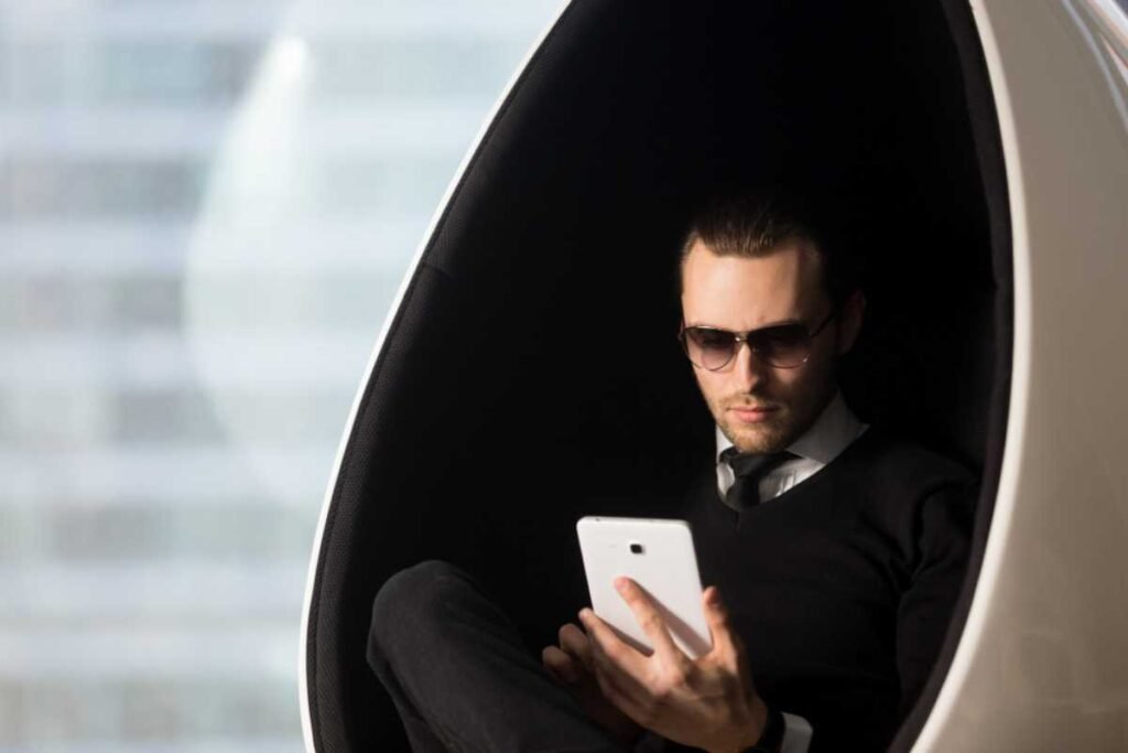 Como o consumidor digital está redescobrindo o luxo acessível nas compras online
