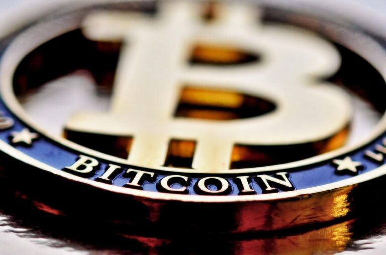 Como começar a investir em criptomoedas: guia prático